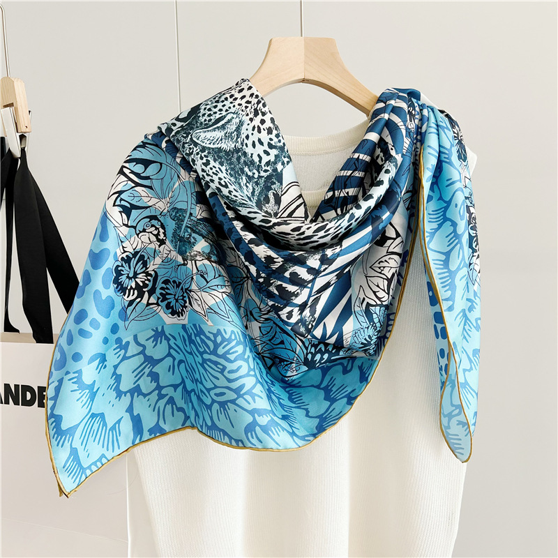 Lenço de Seda com Estampa de L - Travel Hair Accessories avaliação e preço