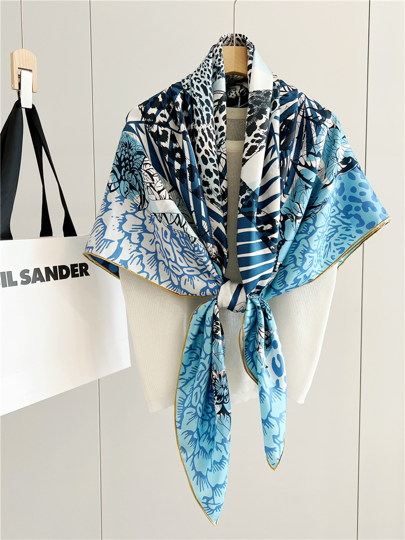 Lenço de Seda com Estampa de L - Travel Hair Accessories avaliação e preço